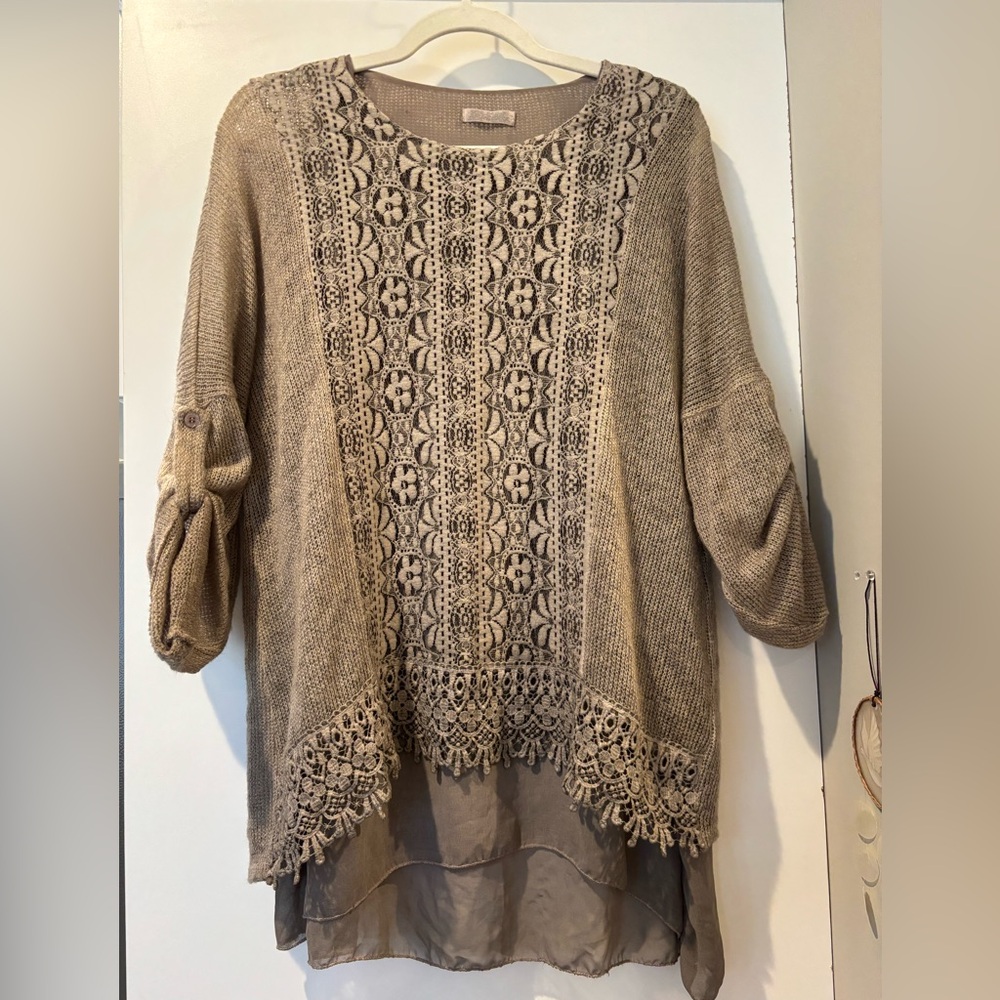 Gorgeous Mohair blend knit & Lace sweater made in Italy size XL
